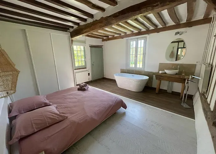 Causette Normandie Villa *